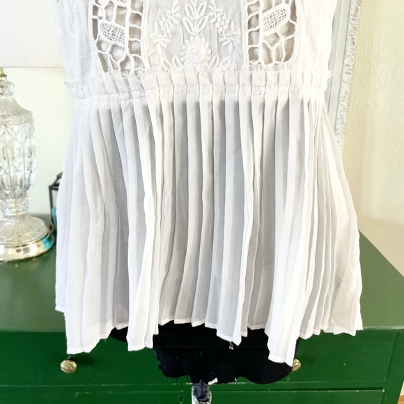 Boho Feminine Baby Doll Blouse - Picture 3 of 10